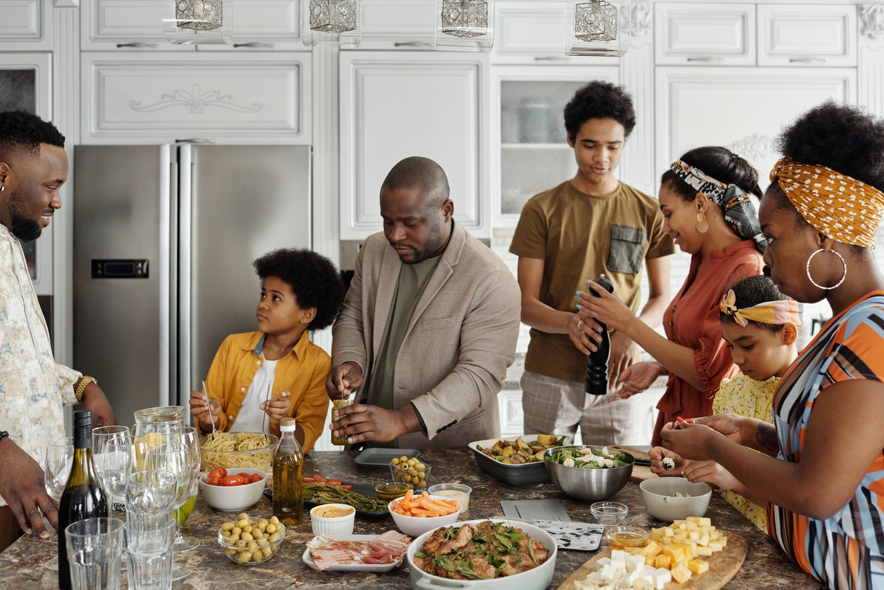 family mealtimes, family health