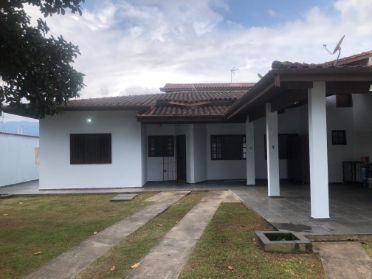 Ver detalhes: Casa no bairro : Jardim Aruan em Caraguatatuba - SP para Locação (Ref. 1232)