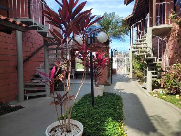 Sobrado em Jardim Aruan