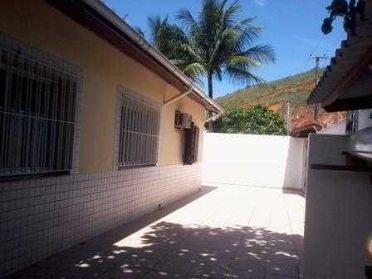 Ver detalhes: Casa no bairro : Prainha em Caraguatatuba - SP para Venda (Ref. 545)