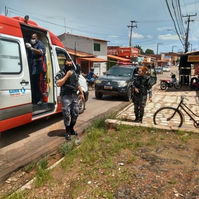 Policiais Militares salvam vida de criança