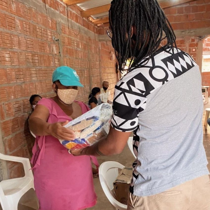 Campanha de arrecadação de alimentos para ajudar famílias do bairro Mutirão