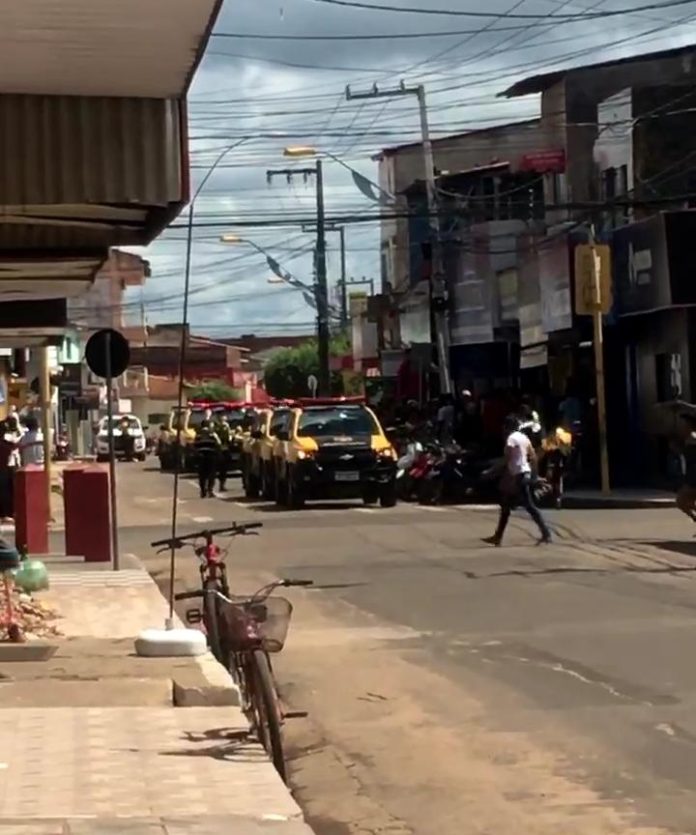 Cinco equipes são acionadas para guinchar moto em Imperatriz