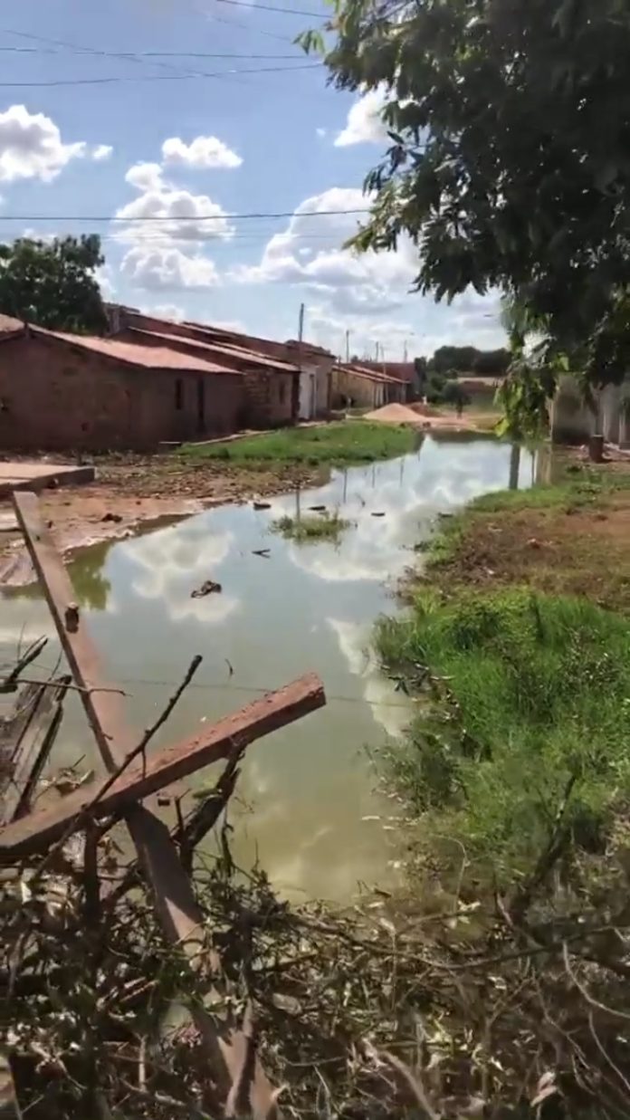 Moradores reclamam de falta de infraestrutura em rua de Imperatriz