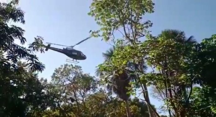 Helicóptero sobrevoa bairros da cidade em busca de idosa desaparecida