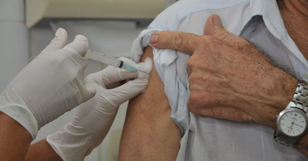 Vacinação contra gripe é liberada para todas as idades