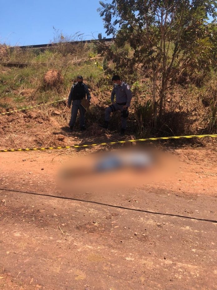 Homem é morto a tiros em Davinópolis