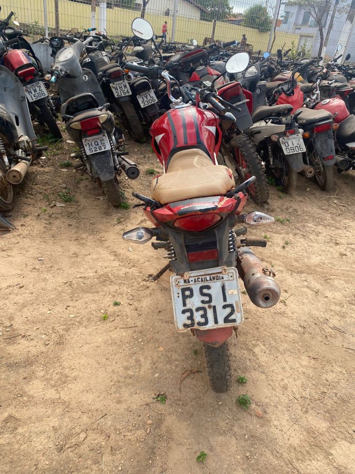 Homem é preso com moto roubada após ser denunciado pelo tio