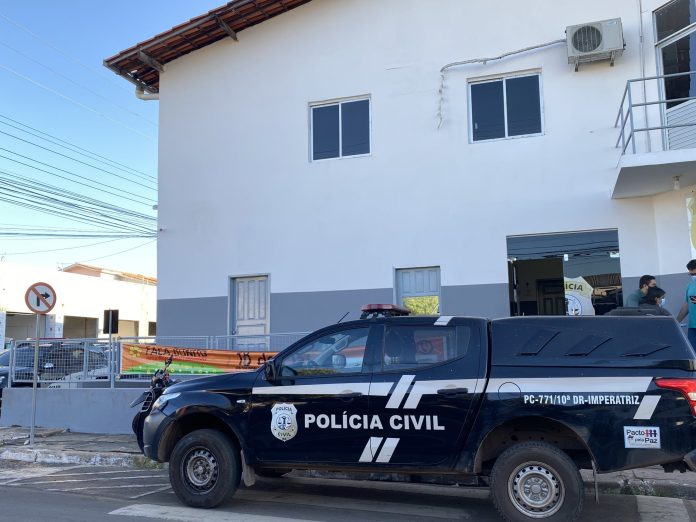 Homem suspeito de estuprar mulher é preso ao perseguir a vítima