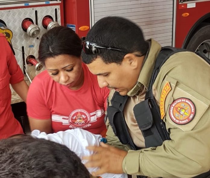 Bombeiros salvam recém-nascido que se engasgou com leite materno em Imperatriz