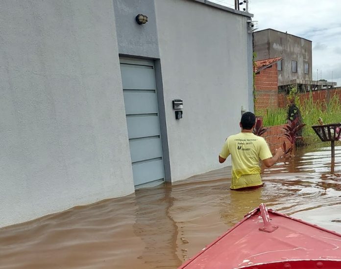 Empresa responsável pelo Colina Park se pronuncia sobre casas alagadas