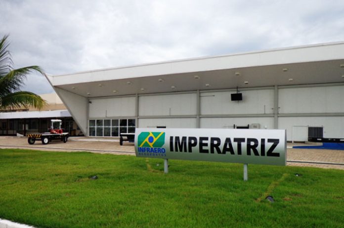 Procon notifica Azul Linhas Aéreas por suspenção de voos em Imperatriz