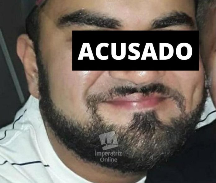 Homem acusado por duplo feminicídio e uma tentativa passa por audiência em Imperatriz