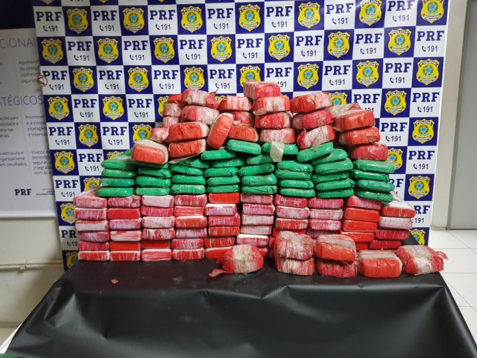 PRF apreende no MA cerca de 300 kg de drogas avaliadas em R$ 33 milhões