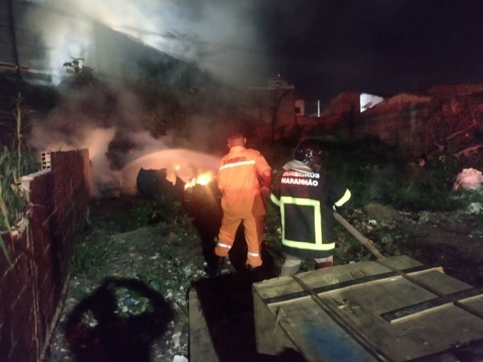 Fogos de artifício provoca incêndio em Imperatriz