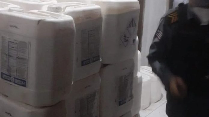 Polícia Militar apreende 3.000 litros de agrotóxicos em Imperatriz