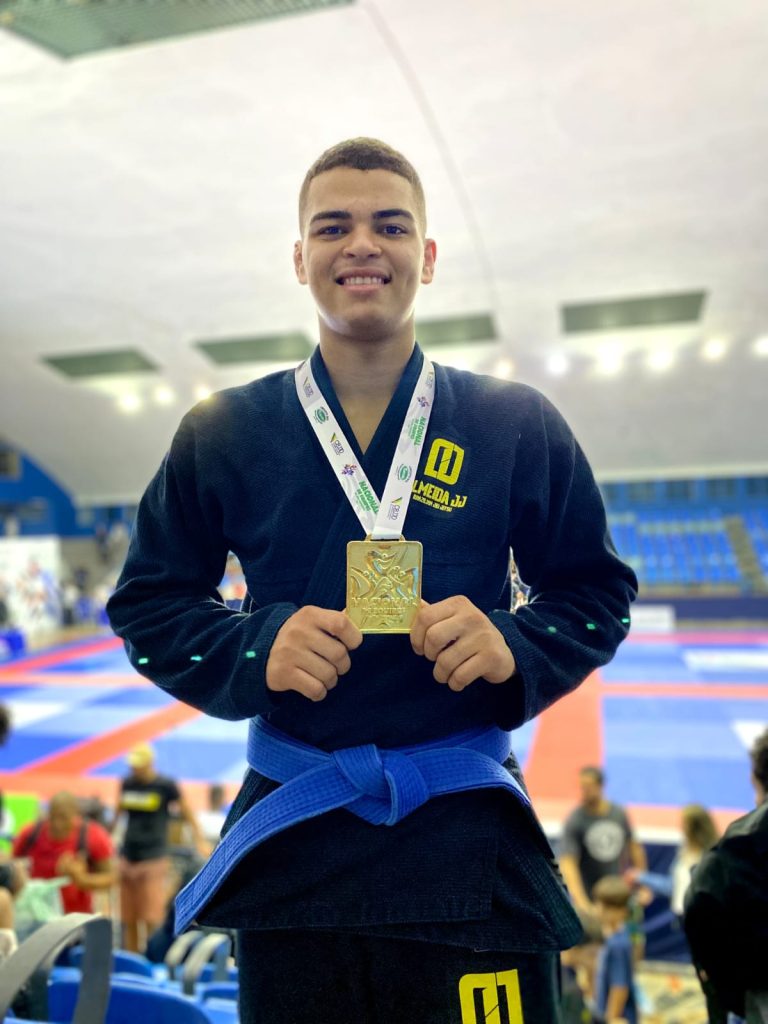 Lutador imperatrizense vai participar de campeonato de Jiu-Jitsu em Paris 1 Imagens de Notícias de Imperatriz