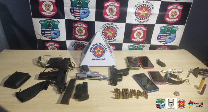 Grupo é preso com pistolas e metralhadora dentro de carro em Imperatriz