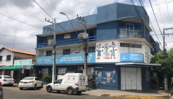 Menino de 7 anos de idade agredido pela mãe continua internado em Imperatriz