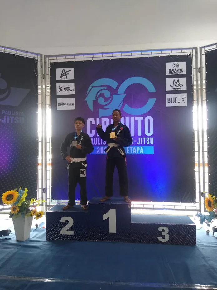 Atleta imperatrizense ganha medalha de prata em campeonato nacional de jiu-jitsu