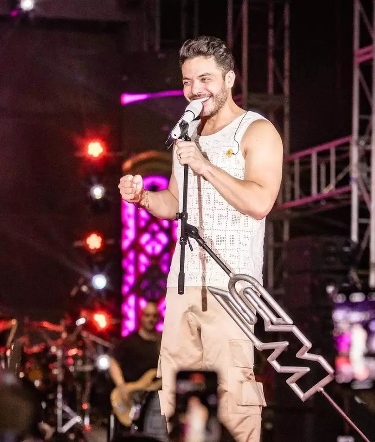 Wesley Safadão: justiça cancela show do cantor por cachê de R