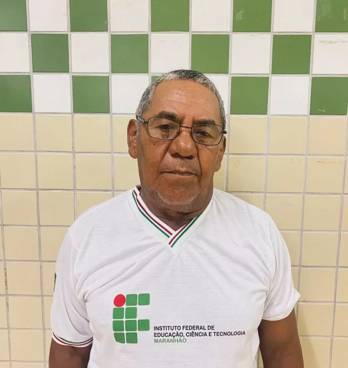Idoso de 65 anos realiza sonho de ingressar no Ensino Superior em Buriticupu 