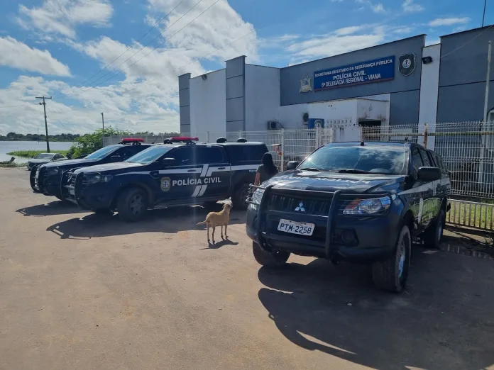 Homem é preso por abusar de menina de seis anos no MA; suspeito atraía vítima jogando pedrinhas na casa da família.