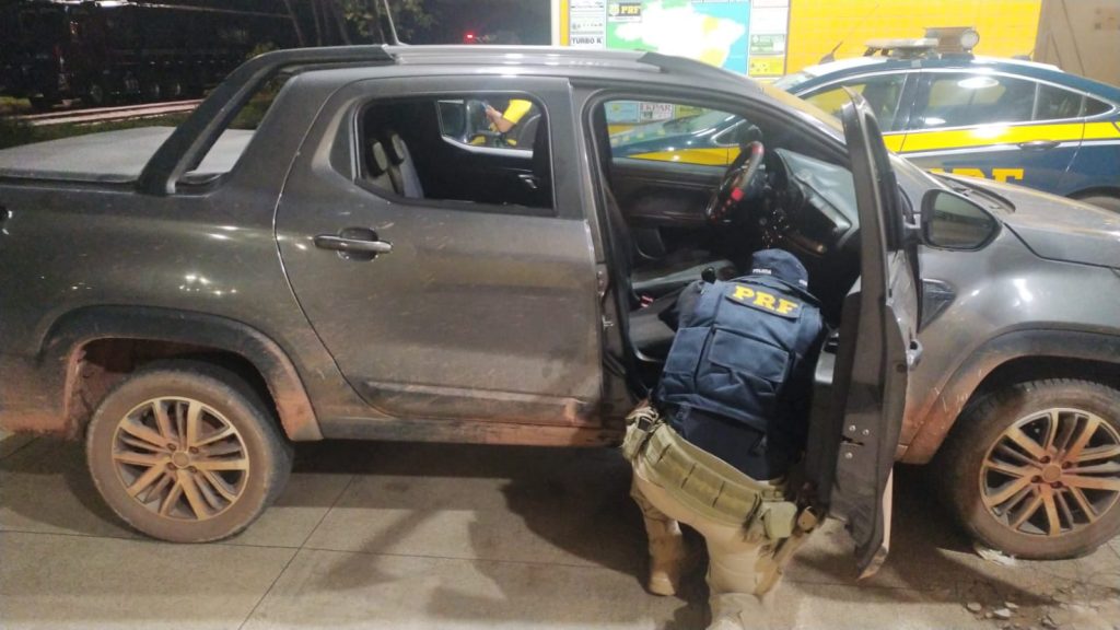 Veículo furtado há 20 anos é recuperado na BR-010 em Imperatriz 1 Imagens de Notícias de Imperatriz