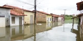 Mais de 940 famílias estão desabrigadas no MA por causa das chuvas fortes