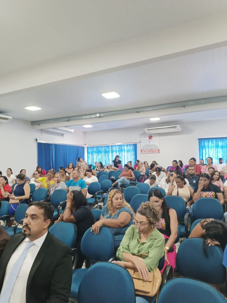 Audiência pública discute atraso salarial de servidores da educação 3 Imagens de Notícias de Imperatriz