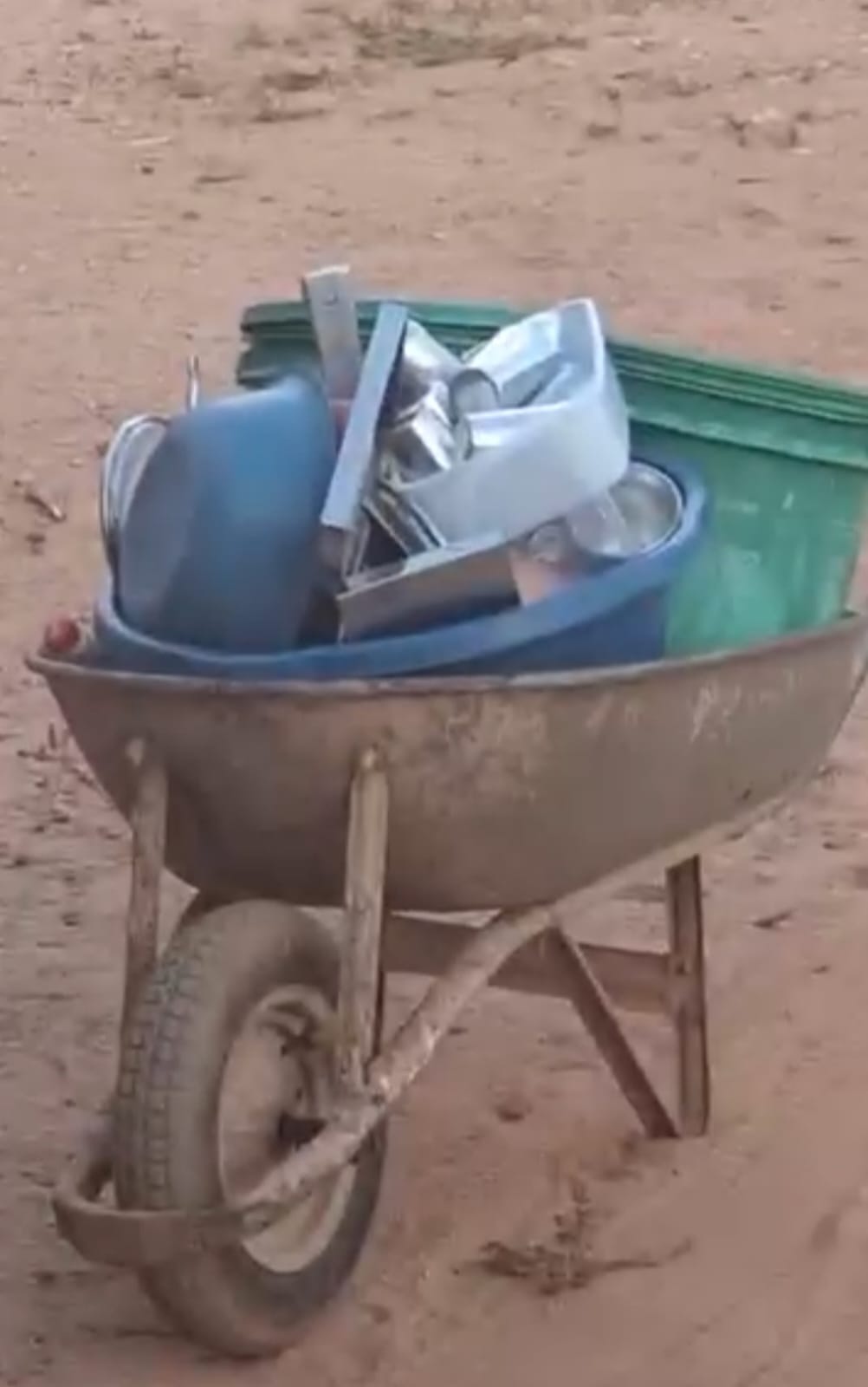 Moradores denunciam falta de água há vários dias no povoado 1700 em Imperatriz 1 Imagens de Notícias de Imperatriz