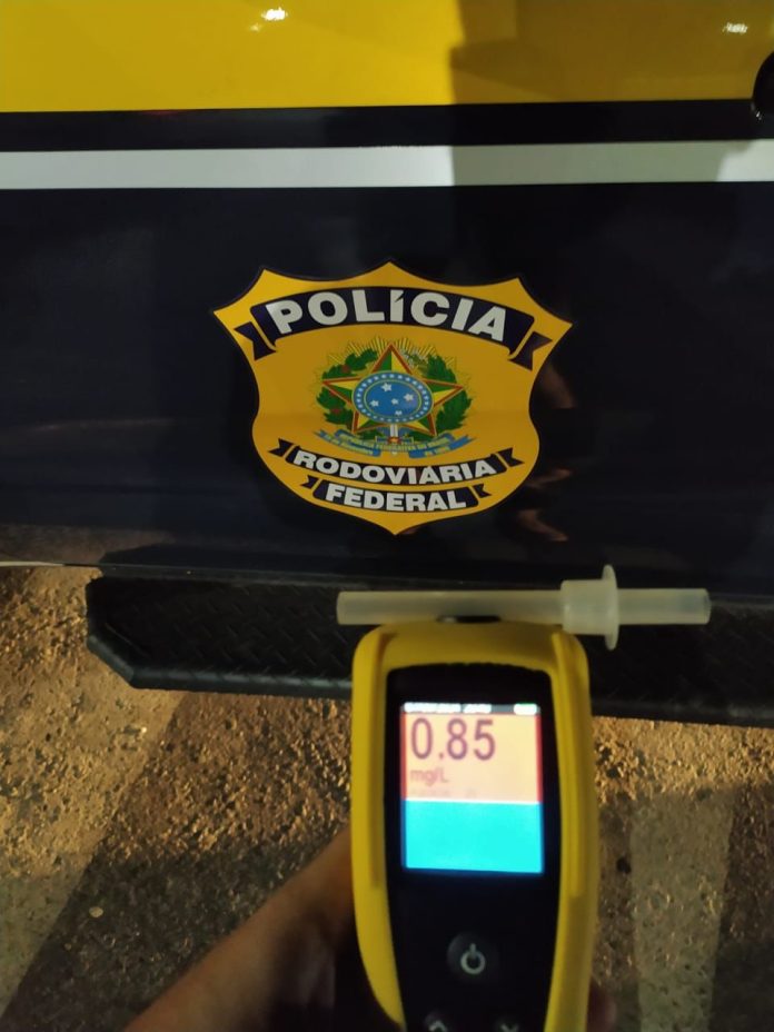 Dois homens são presos após serem flagrados dirigindo embriagados na BR-010 em Imperatriz