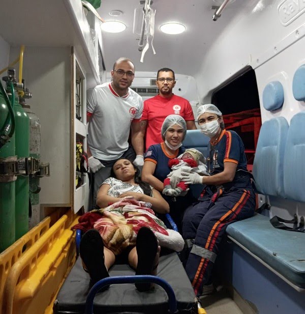 Gestante dá à luz dentro de carro de aplicativo a caminho da maternidade em Imperatriz 1 Imagens de Notícias de Imperatriz