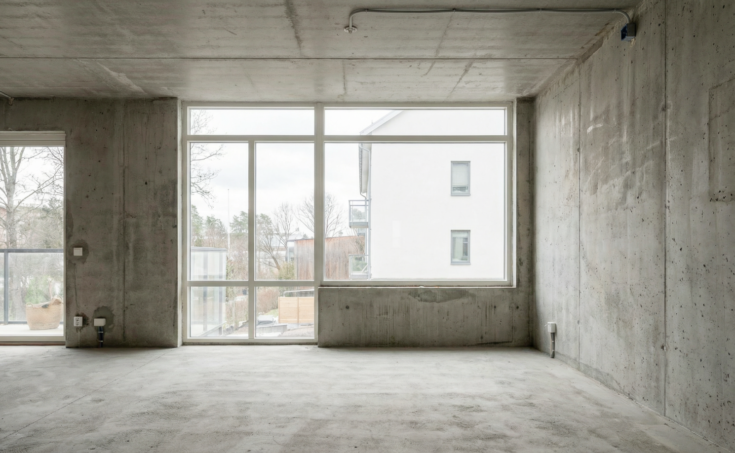A bright, clear photo of your house