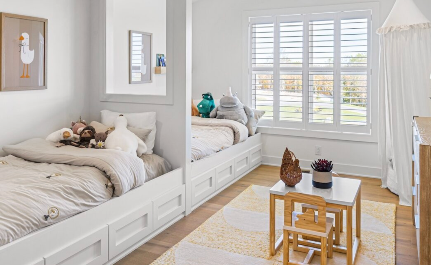 Shared children's bedroom