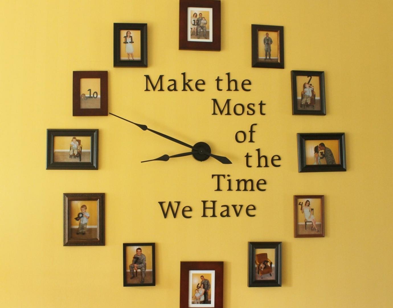 DIY family photo wall clock, using framed photos as clock numbers