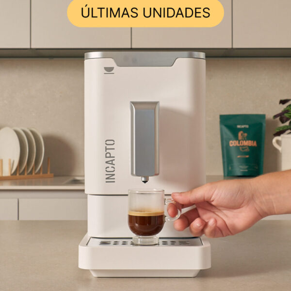 Últimas unidades de cafeteras superautomáticas INCAPTO blancas