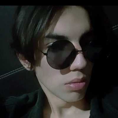 Paulo / Musician