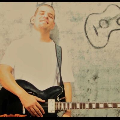 ANDRE / Musician