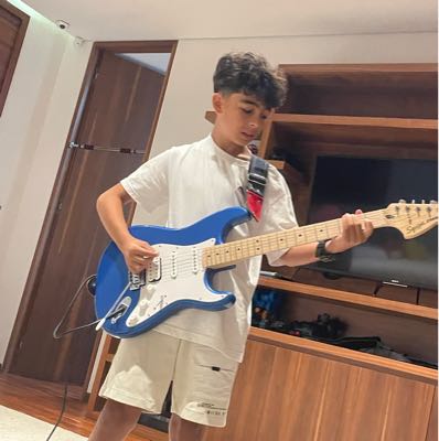 Moises / Musician