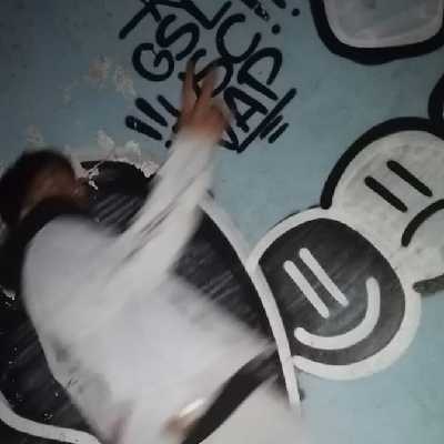 ivnn / Musician