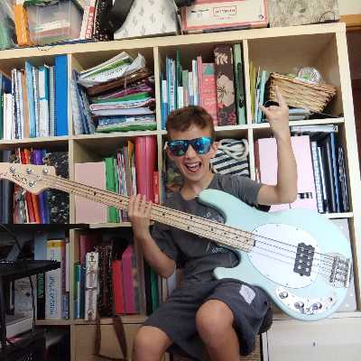 Slap / Musician
