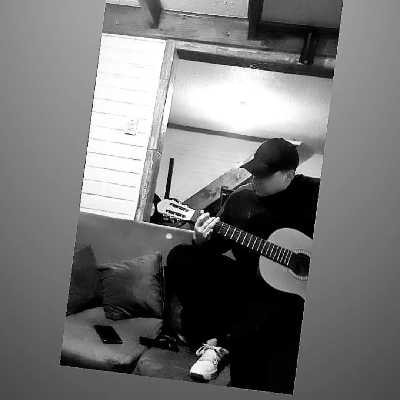 Jorge / Musician