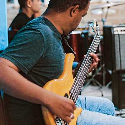 Deivid / Musician