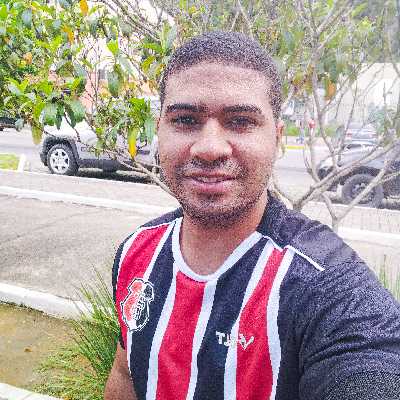 Raul / Musician