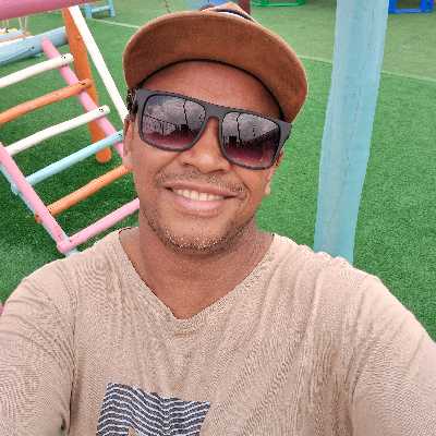 Luciano / Musician