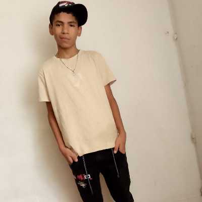 Alvaro / Musician