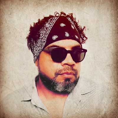 Paulo / Musician