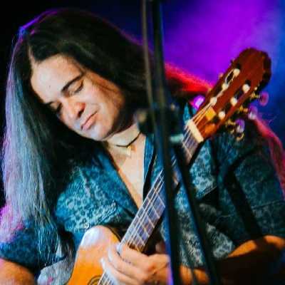 Leandro / Musician