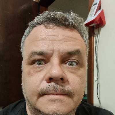 Mauro / Musician